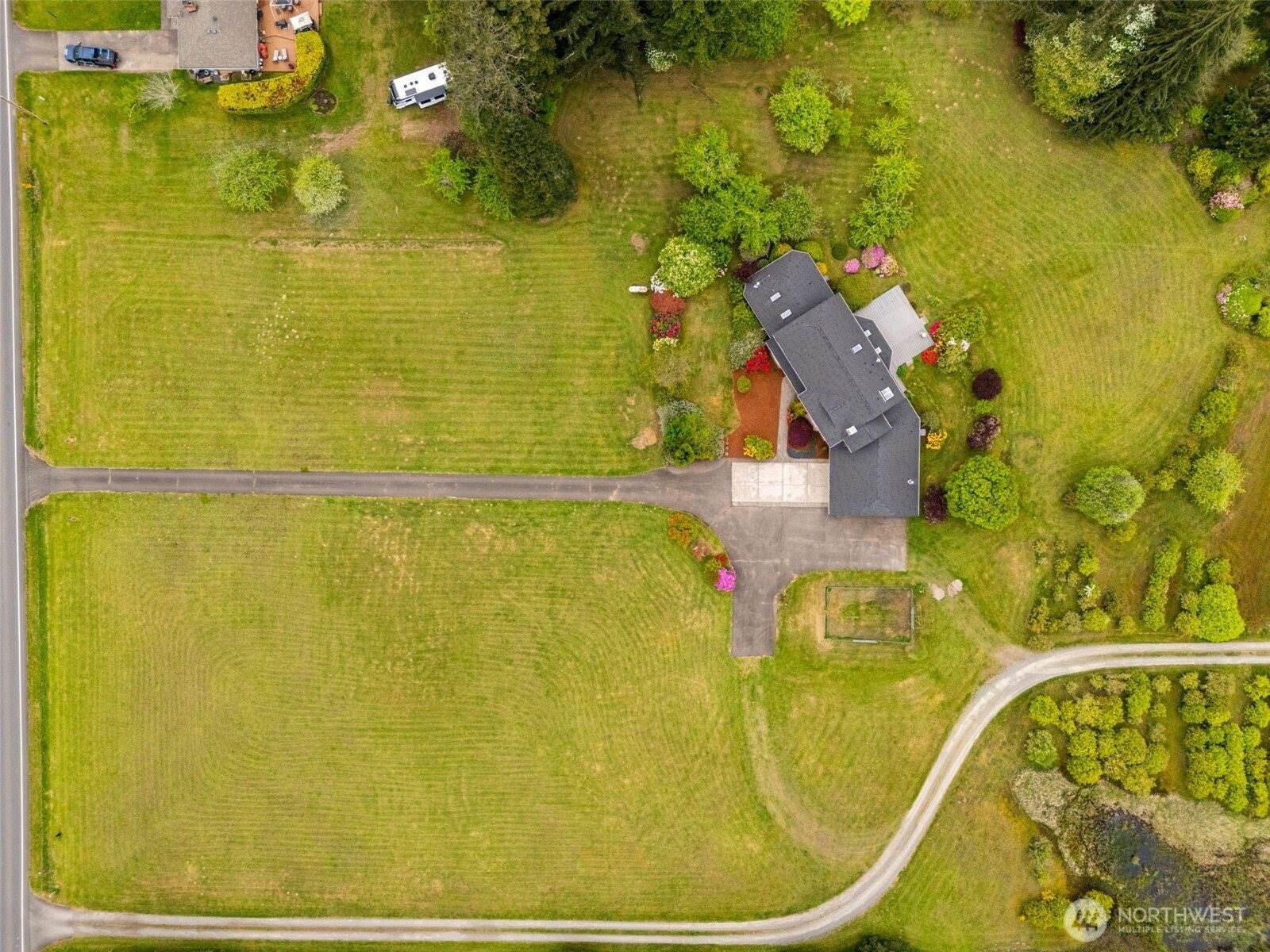 2402 36th Avenue NE, Olympia, WA 98506