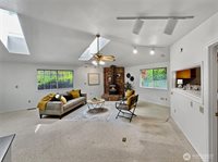 2402 36th Avenue NE, Olympia, WA 98506