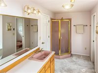 2402 36th Avenue NE, Olympia, WA 98506