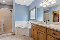 4805 North 135Th Avenue, Omaha, NE 68164