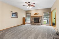 4805 North 135Th Avenue, Omaha, NE 68164
