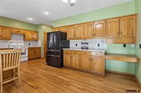 4805 North 135Th Avenue, Omaha, NE 68164