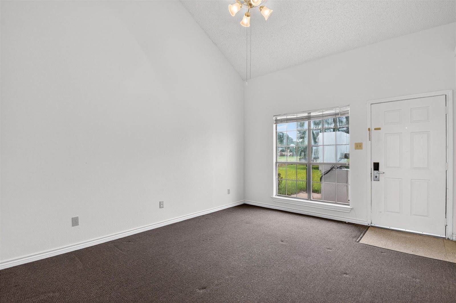 17094 Trailwood Drive, Out Of Area, TX 76692