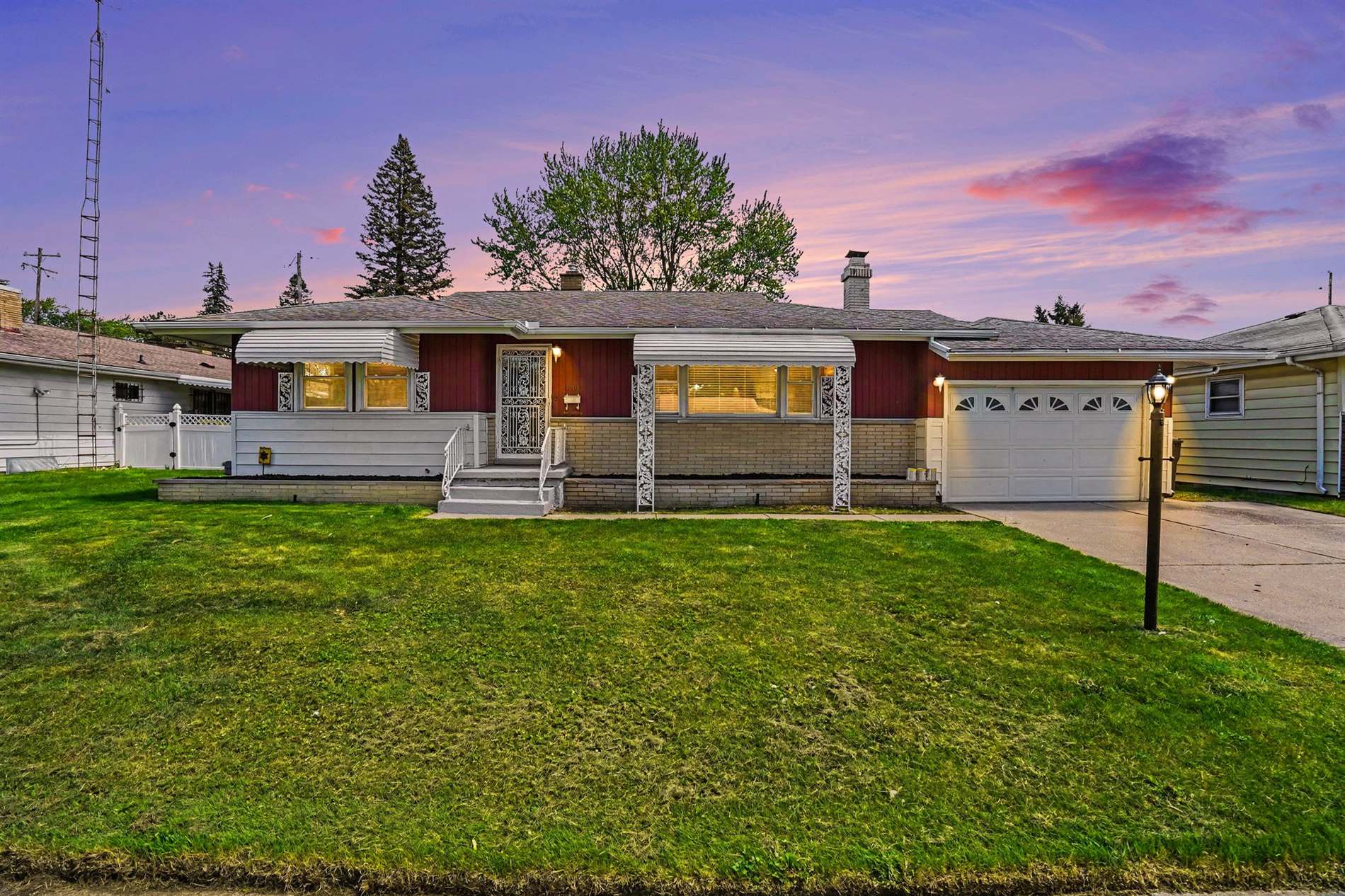 2007 Chelan St., Flint, MI 48503