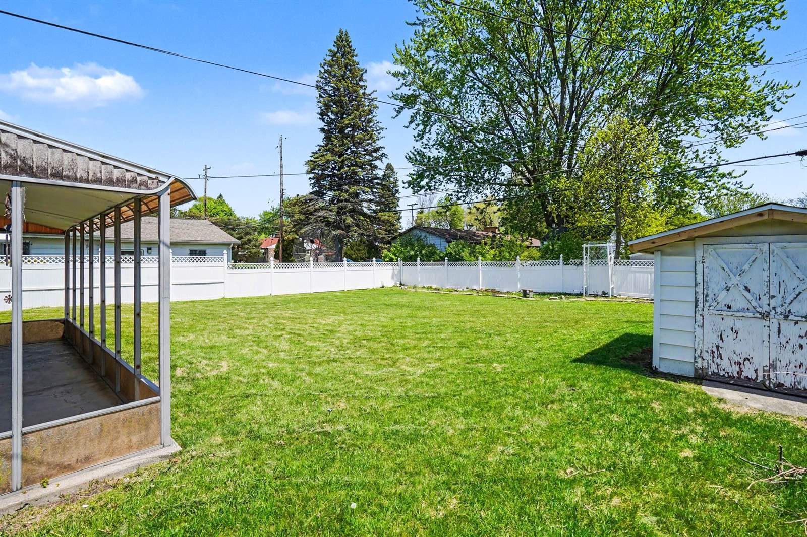 2007 Chelan St., Flint, MI 48503