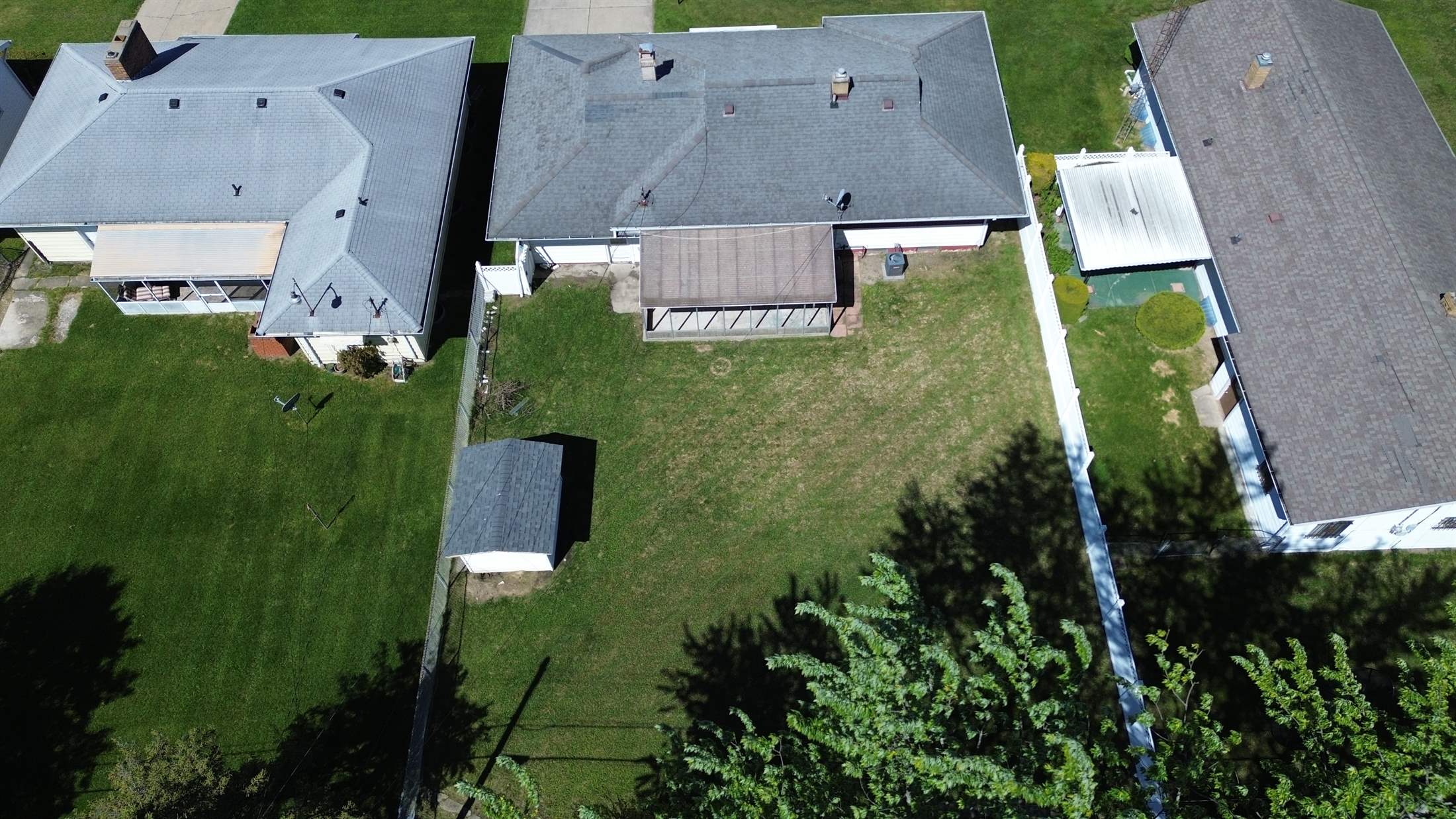2007 Chelan St., Flint, MI 48503