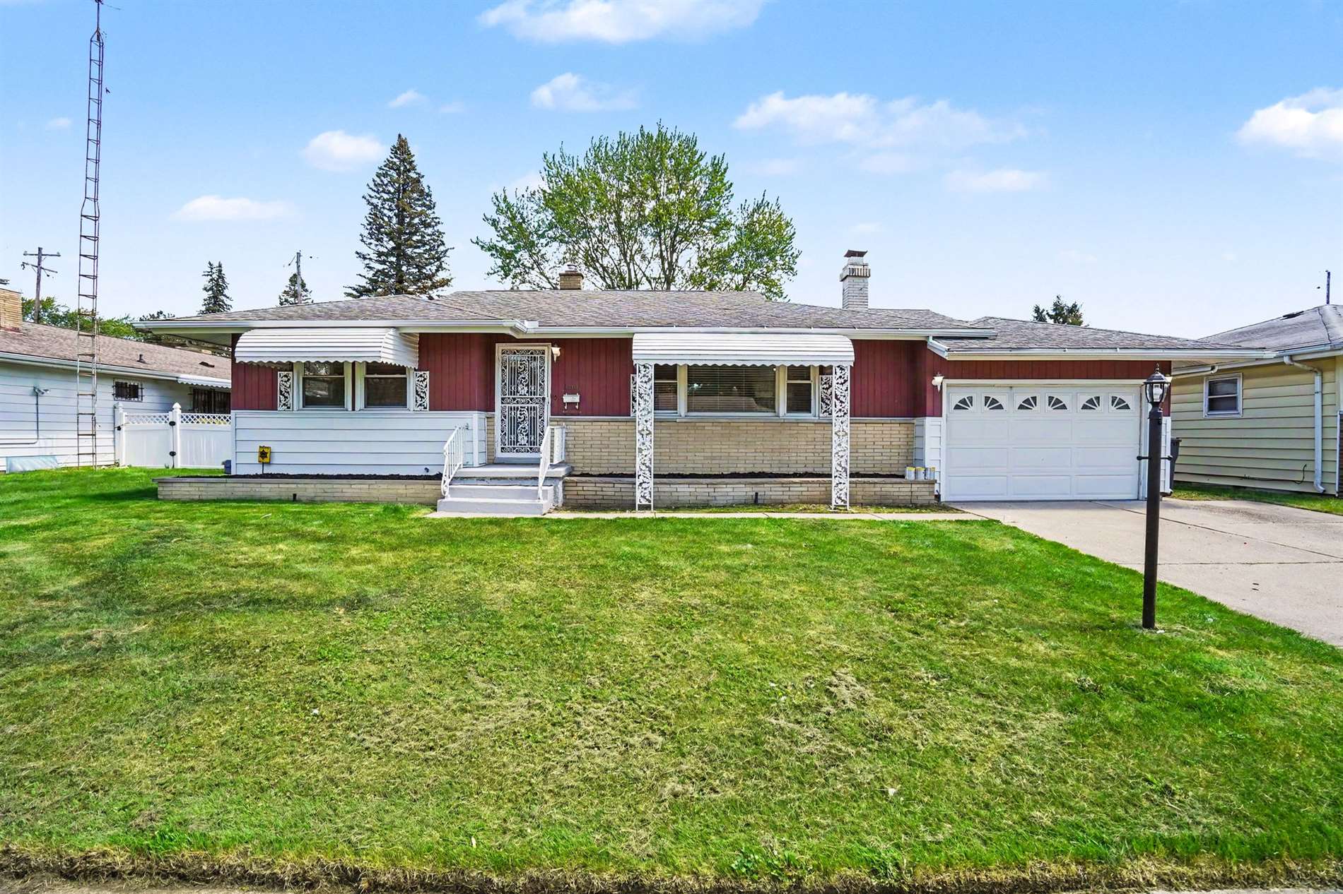 2007 Chelan St., Flint, MI 48503