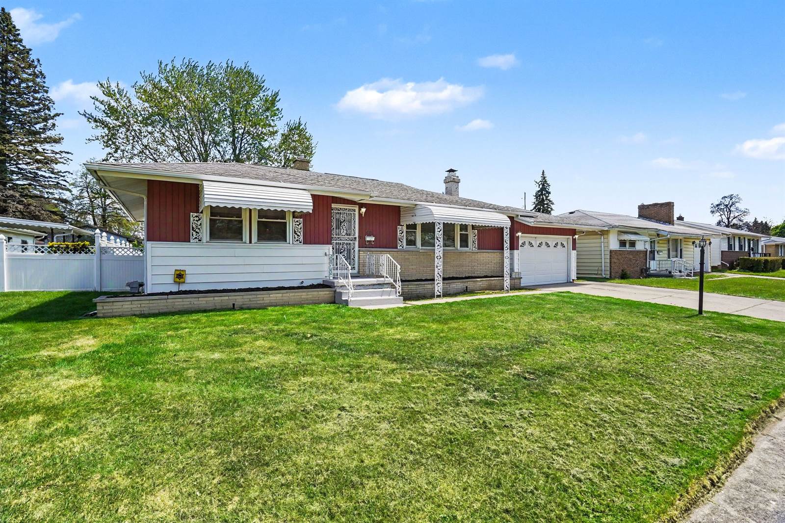 2007 Chelan St., Flint, MI 48503