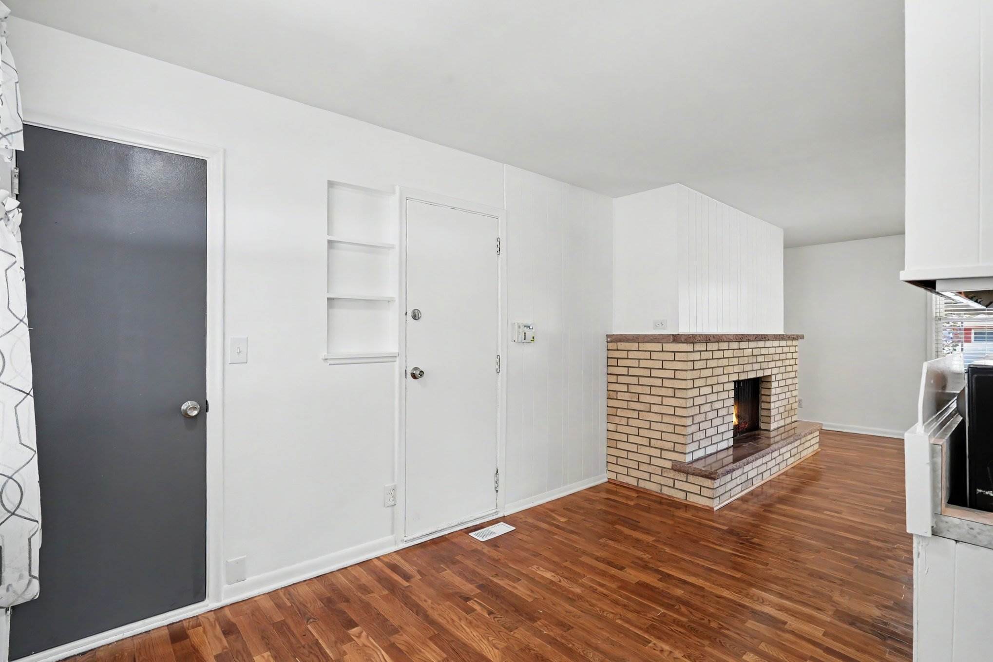 2007 Chelan St., Flint, MI 48503