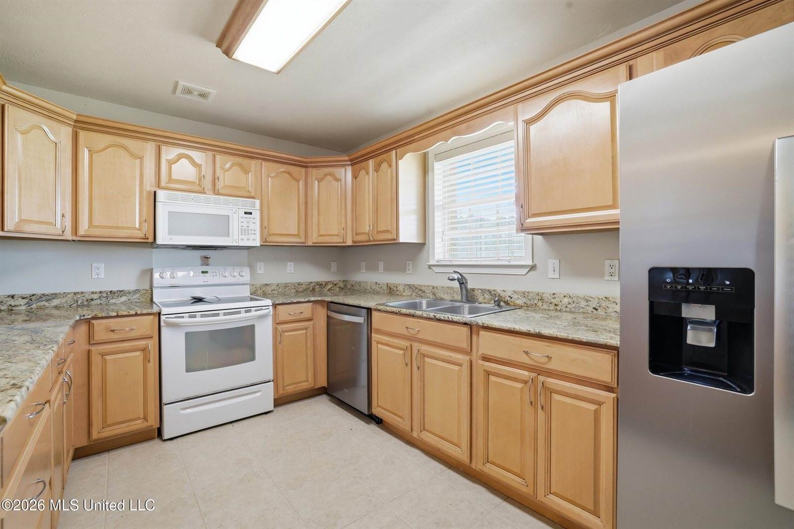 196 Kacey Lane, Waveland, MS 39576