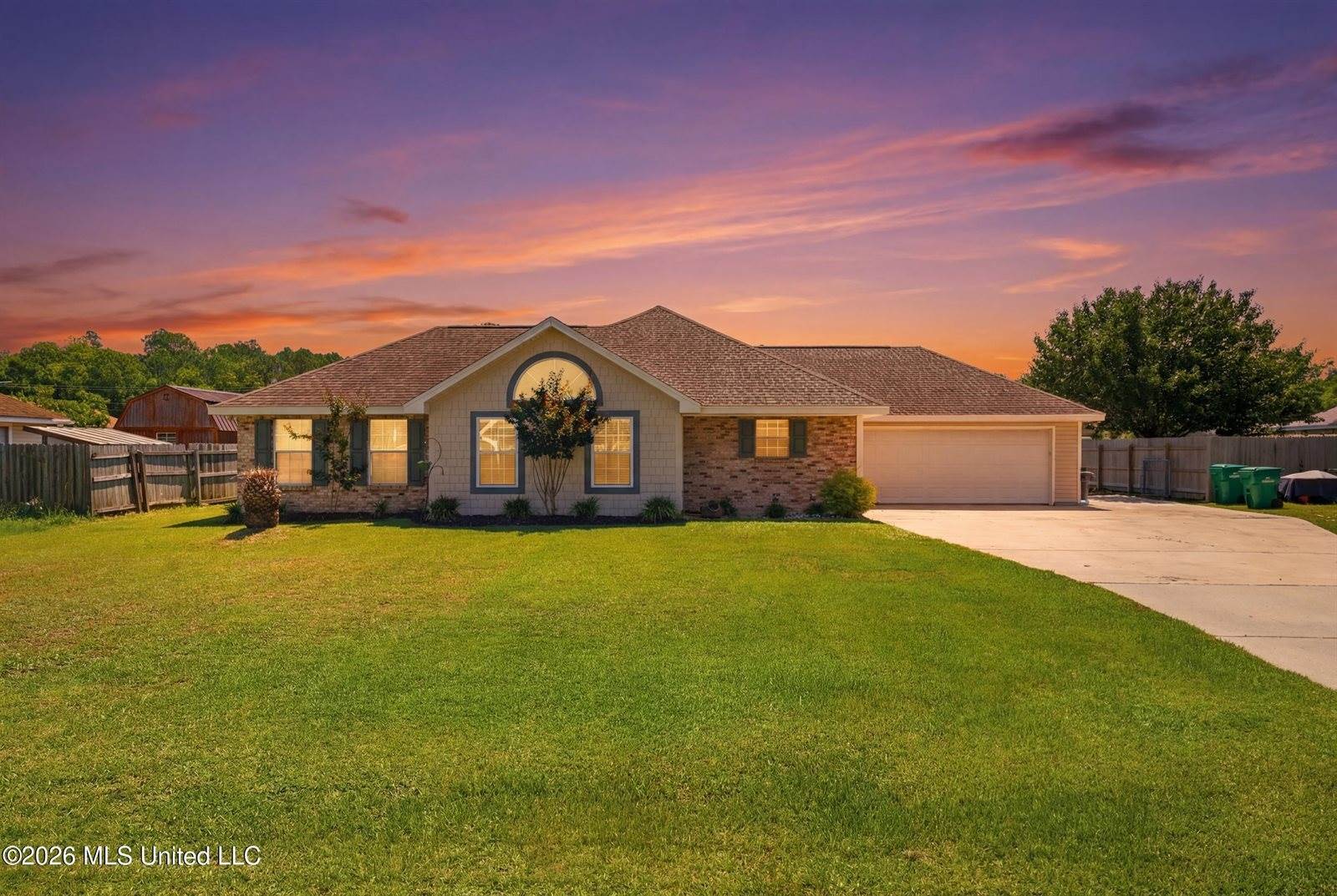 196 Kacey Lane, Waveland, MS 39576