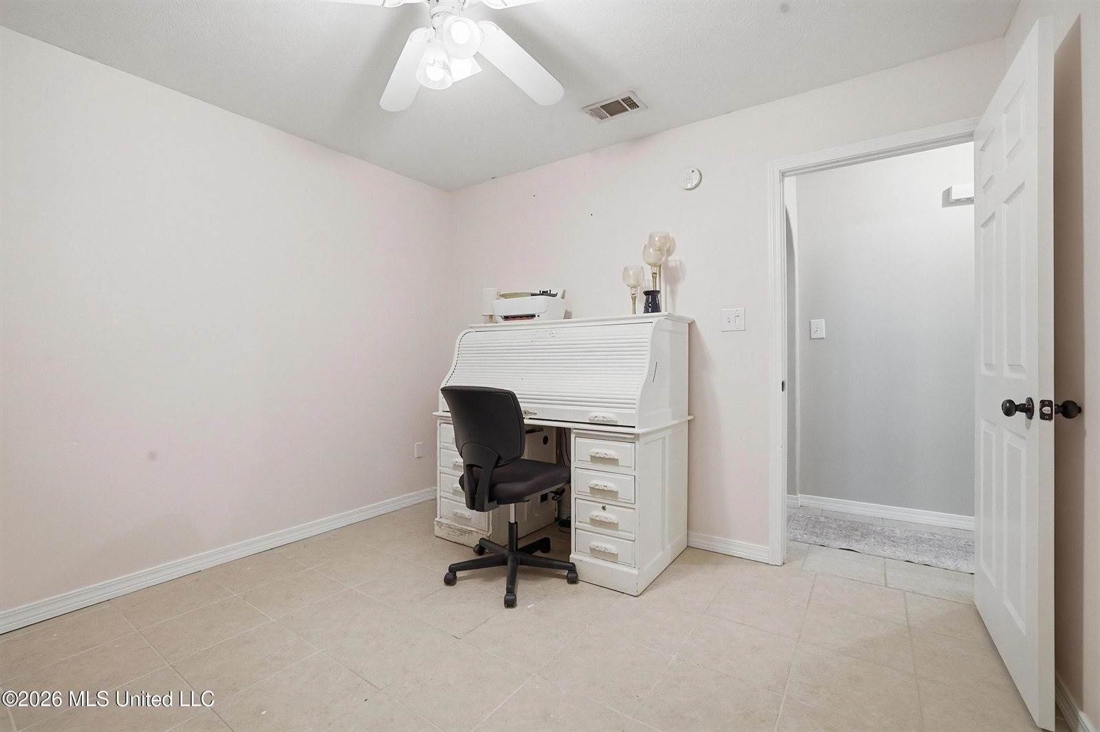 196 Kacey Lane, Waveland, MS 39576