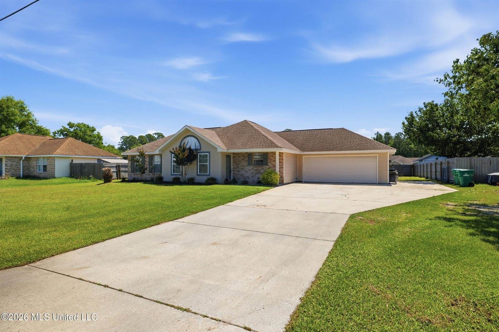 196 Kacey Lane, Waveland, MS 39576
