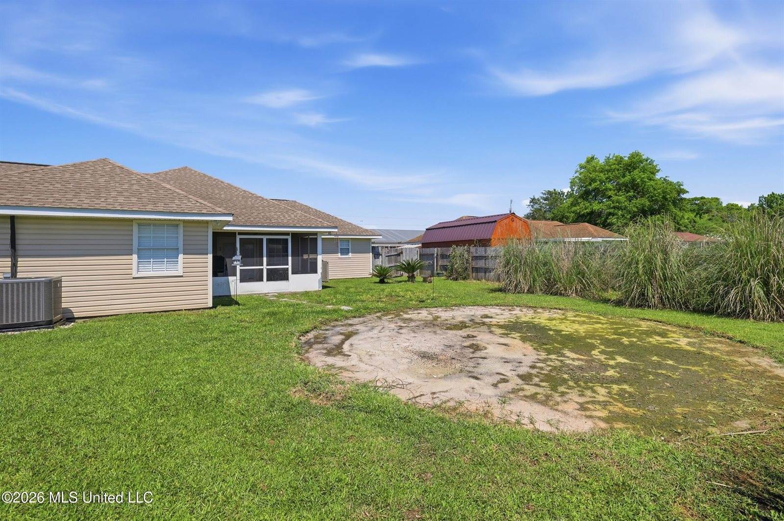 196 Kacey Lane, Waveland, MS 39576