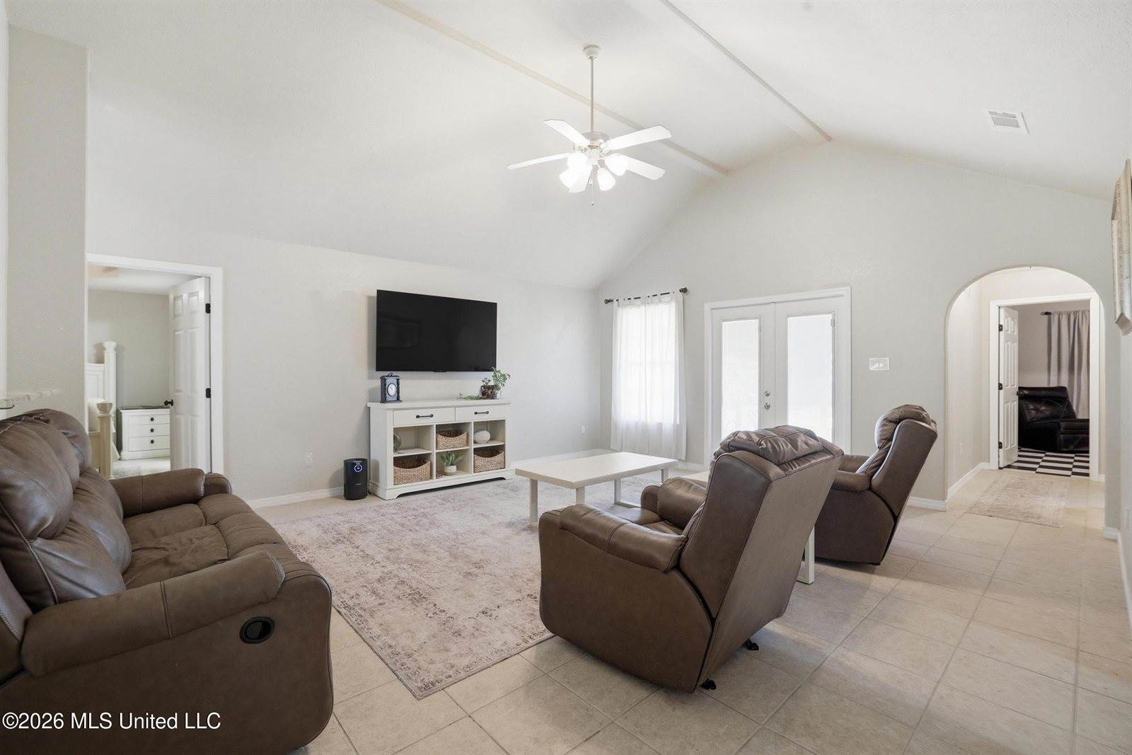 196 Kacey Lane, Waveland, MS 39576