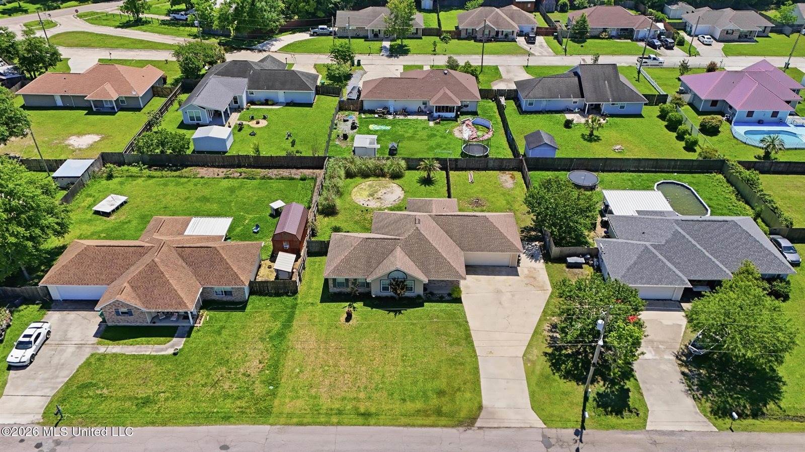 196 Kacey Lane, Waveland, MS 39576
