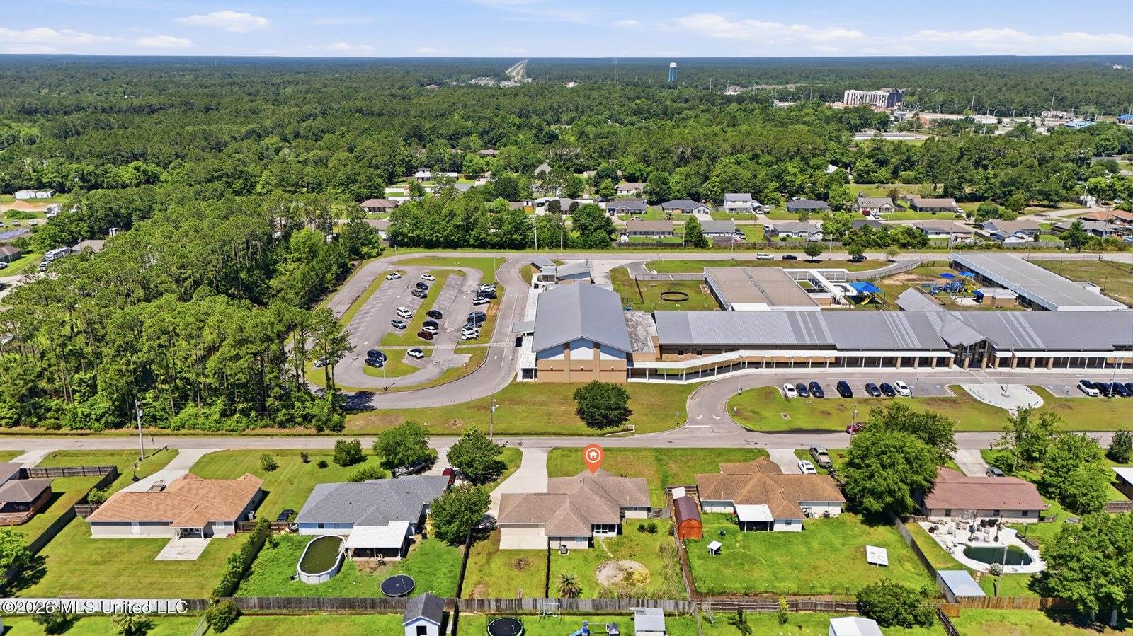 196 Kacey Lane, Waveland, MS 39576