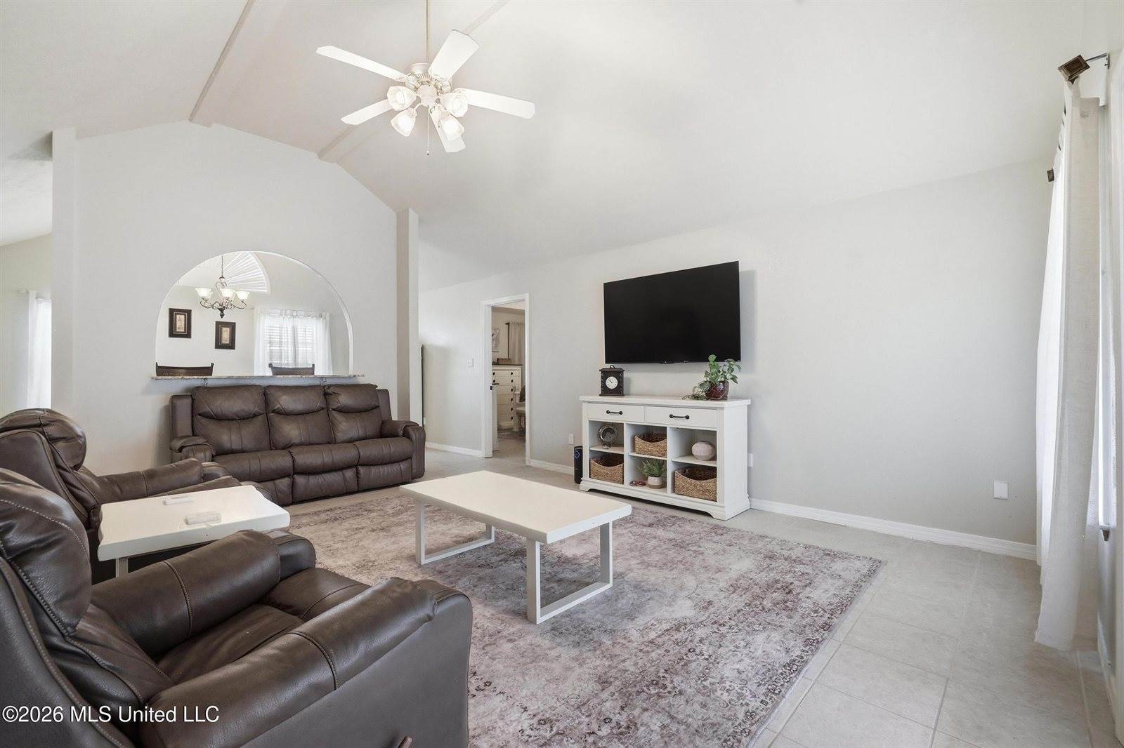 196 Kacey Lane, Waveland, MS 39576