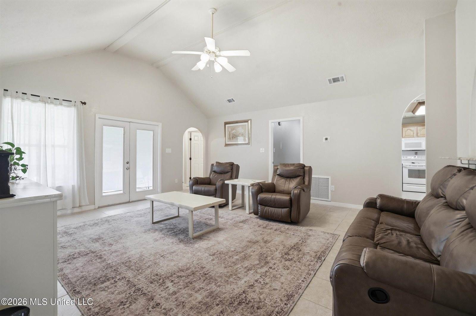 196 Kacey Lane, Waveland, MS 39576