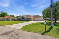196 Kacey Lane, Waveland, MS 39576