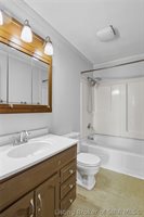 1620 Idlewood Drive, Clarksville, IN 47129