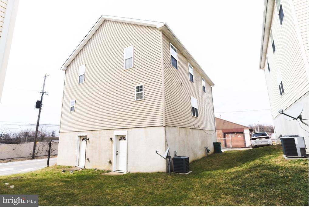 3 Union Street, Marcus Hook, PA 19061