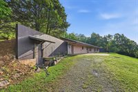 236 W Webco Farm Rd, Vilonia, AR 72173