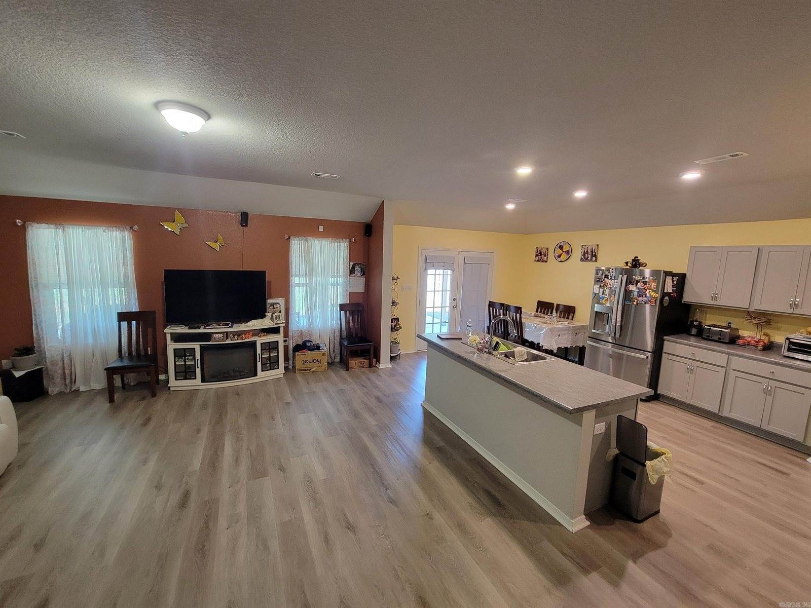27 Curly Leaf Lane, Conway, AR 72032
