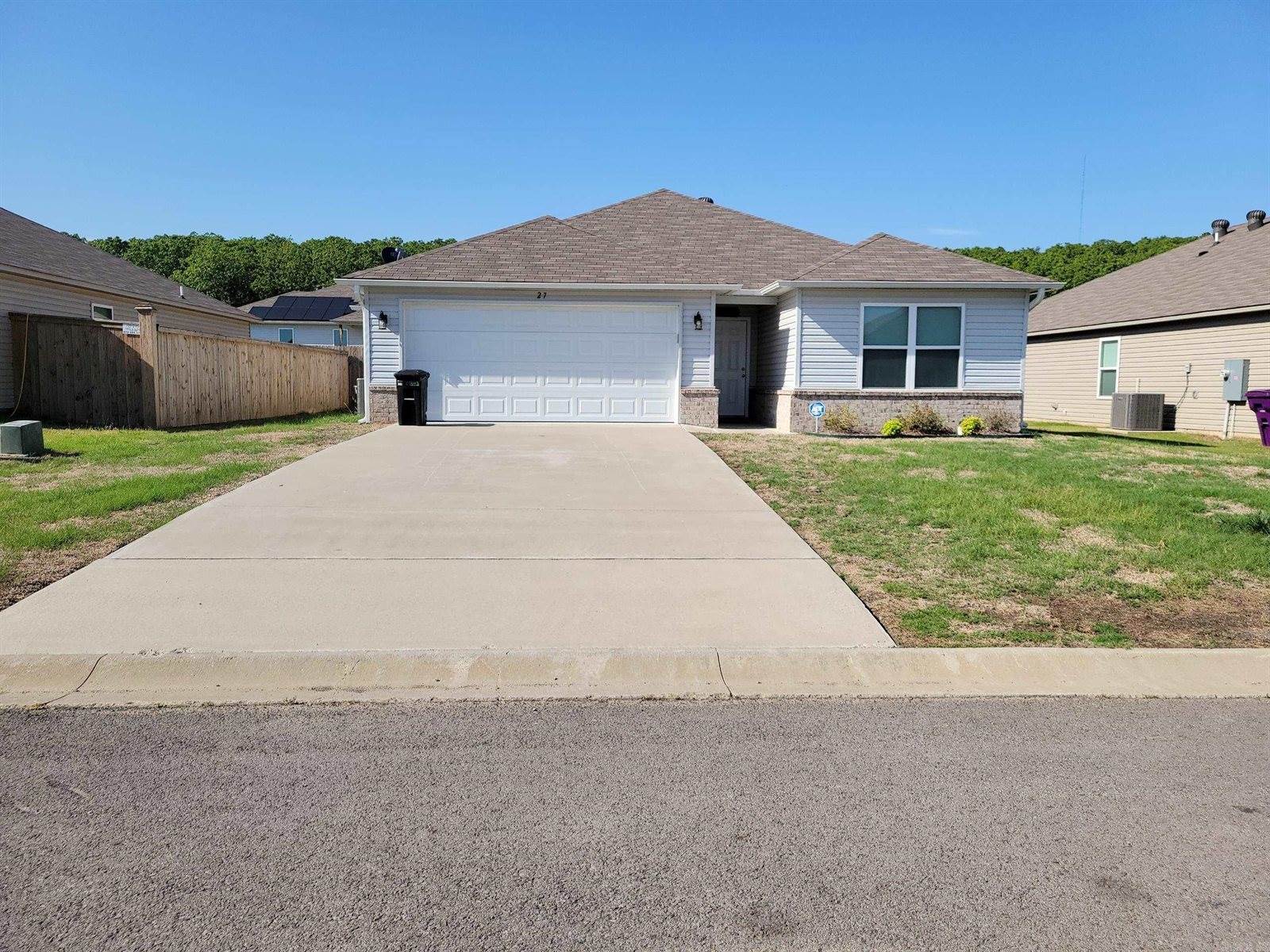 27 Curly Leaf Lane, Conway, AR 72032