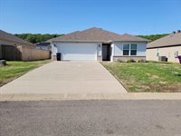 27 Curly Leaf Lane, Conway, AR 72032