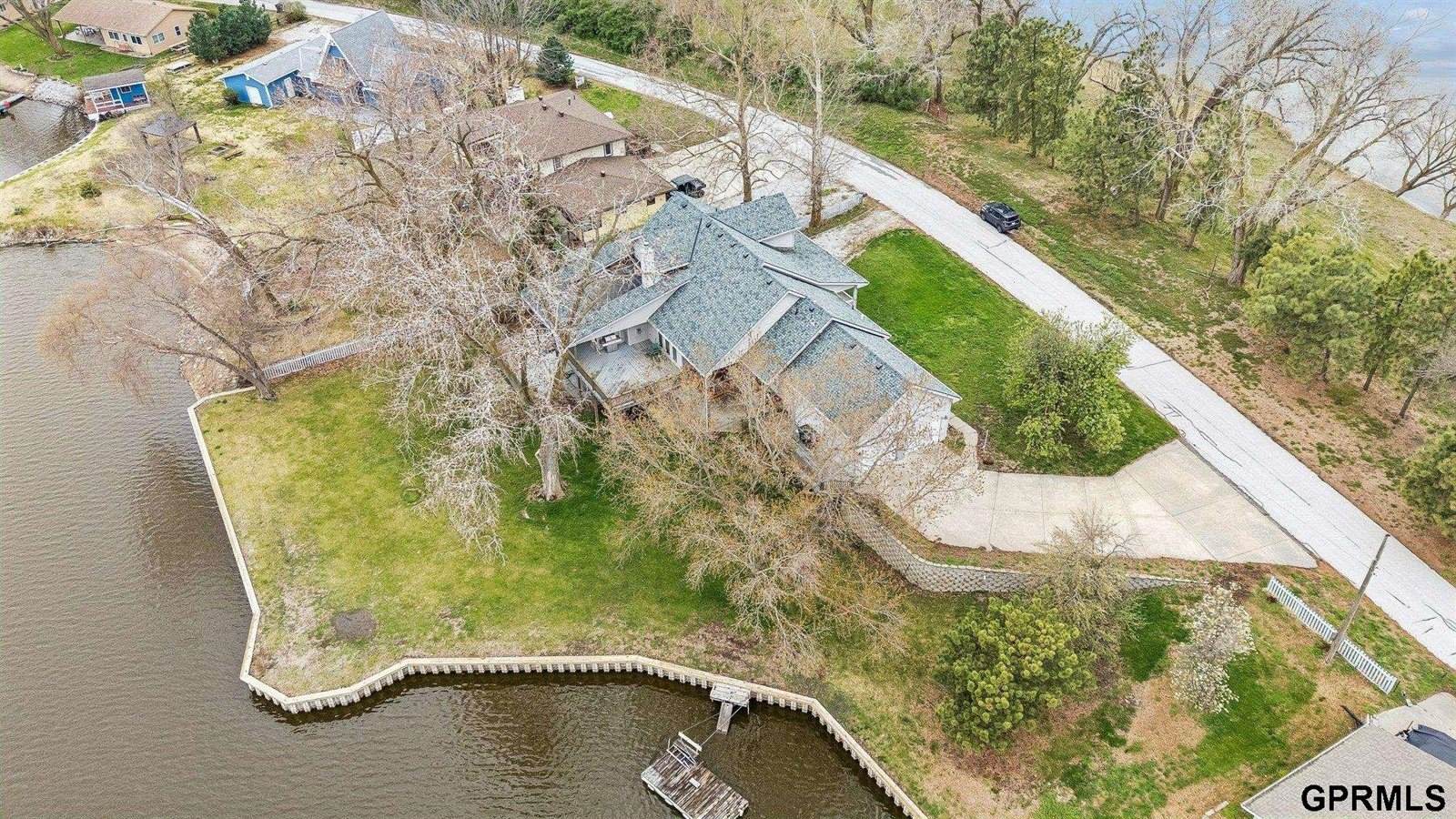 2056 Platteview Drive, Cedar Creek, NE 68016