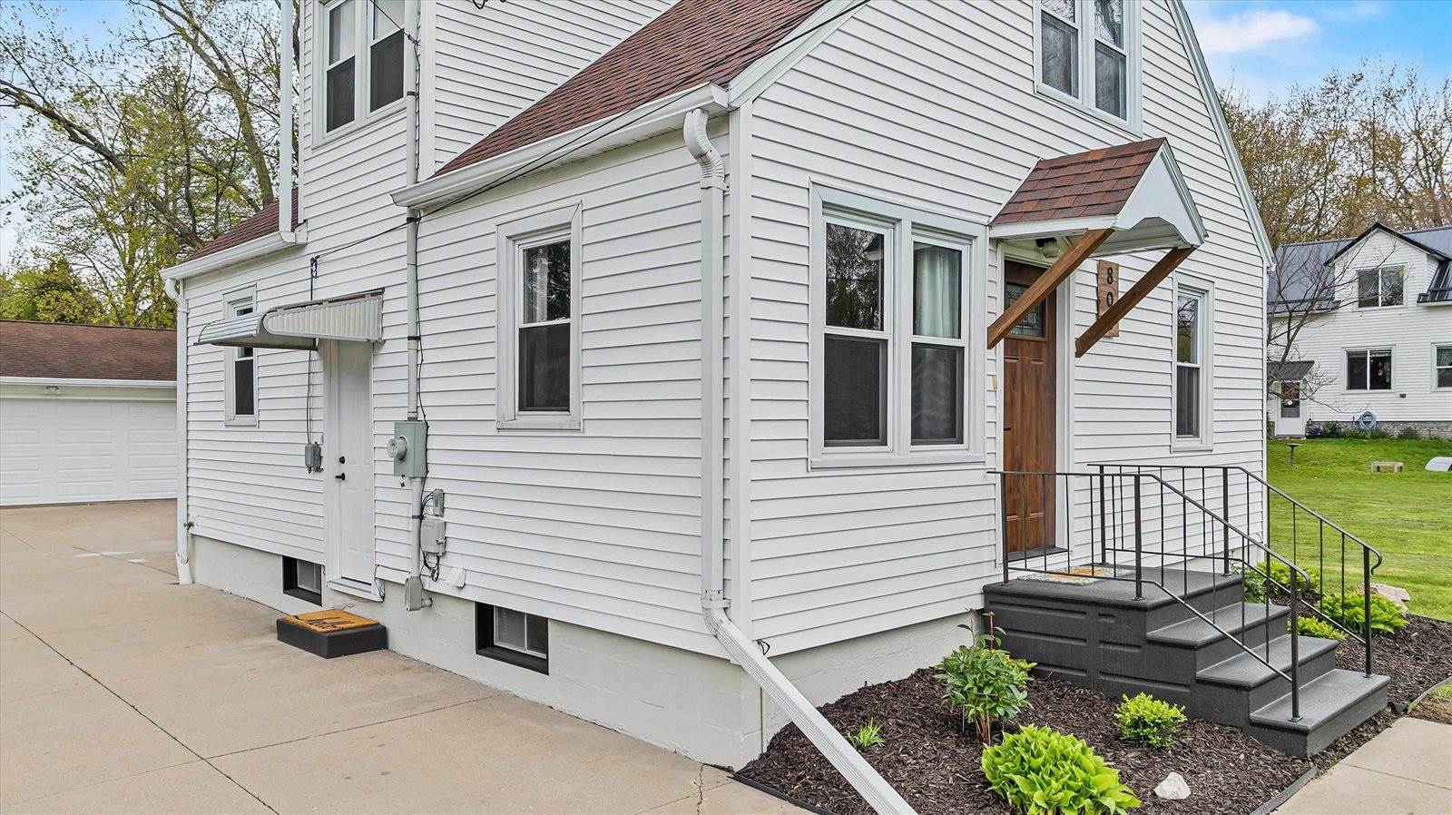 806 E Doege Street, Marshfield, WI 54449