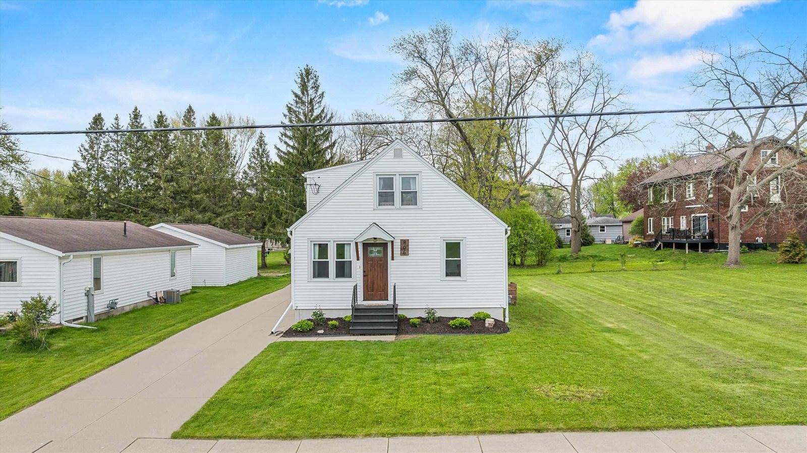 806 E Doege Street, Marshfield, WI 54449