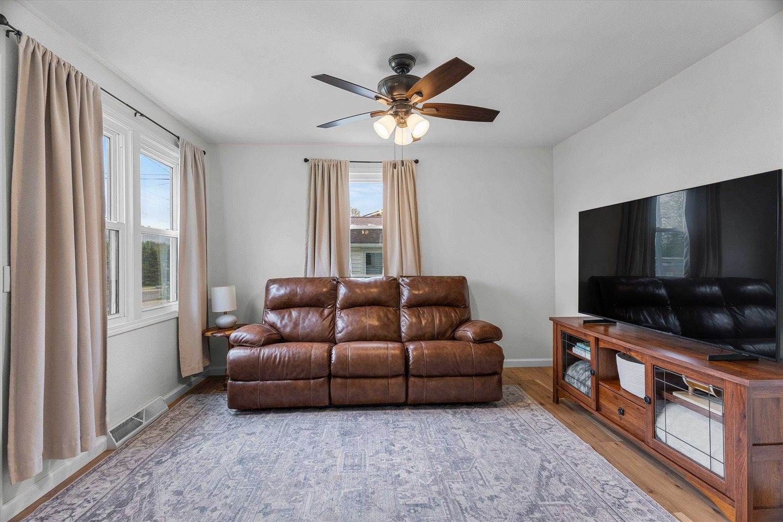 806 E Doege Street, Marshfield, WI 54449