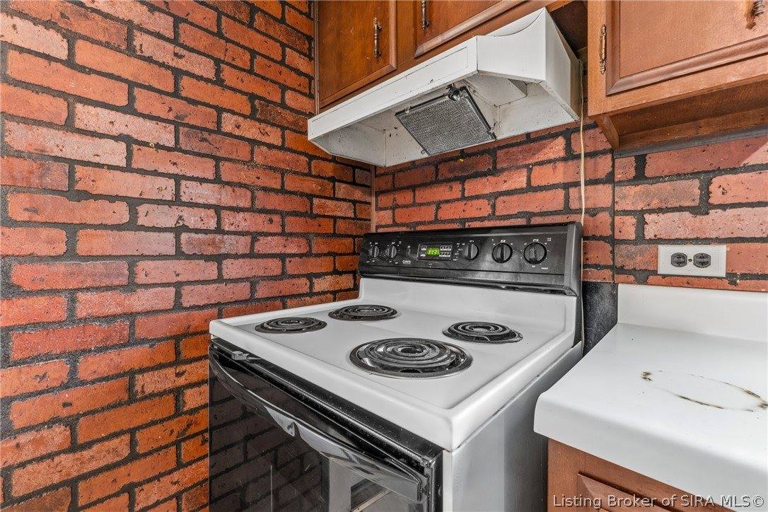 319 North New Albany Street, Sellersburg, IN 47172