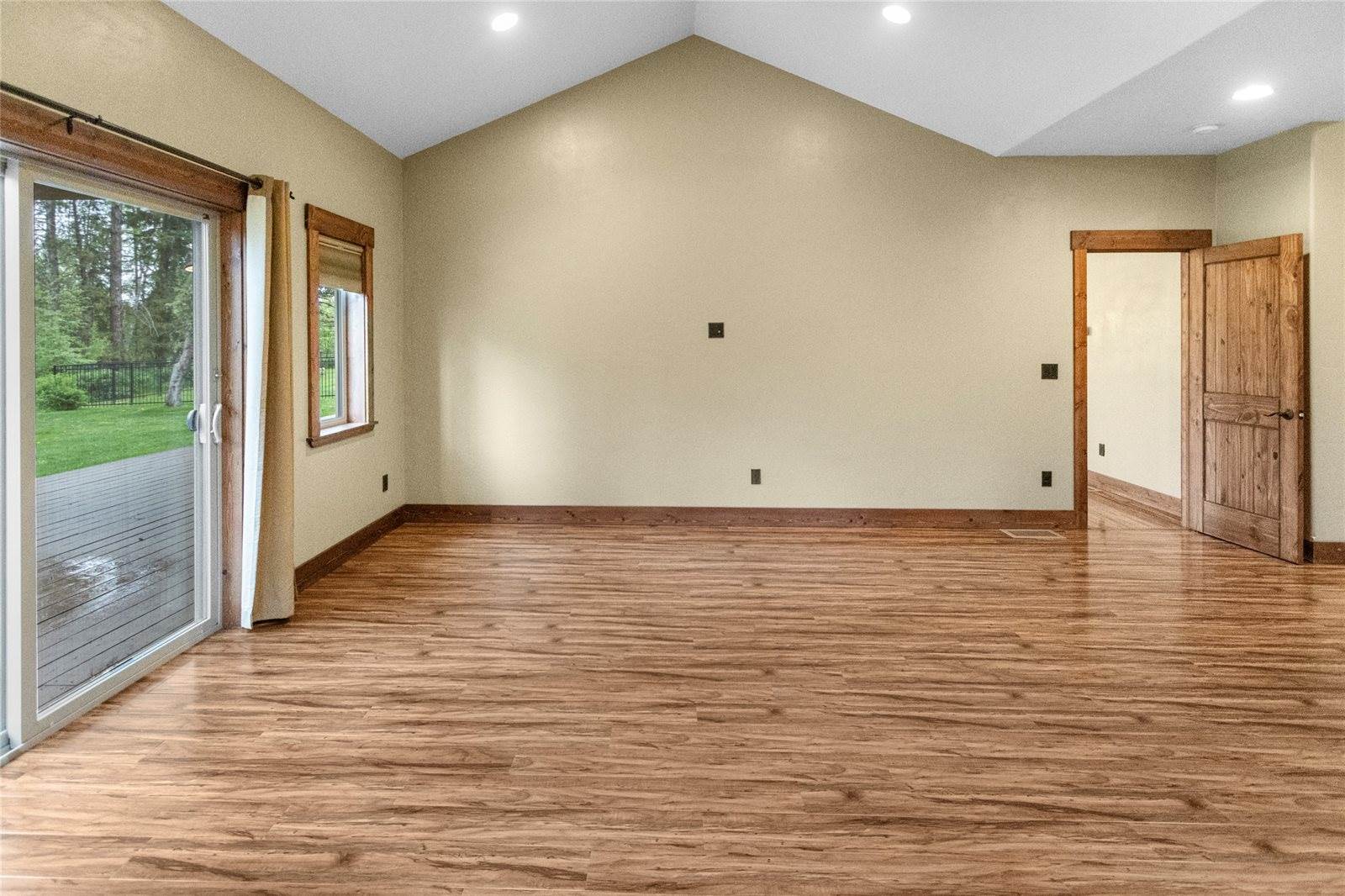 496 Soaring Pines Trail, Kalispell, MT 59901