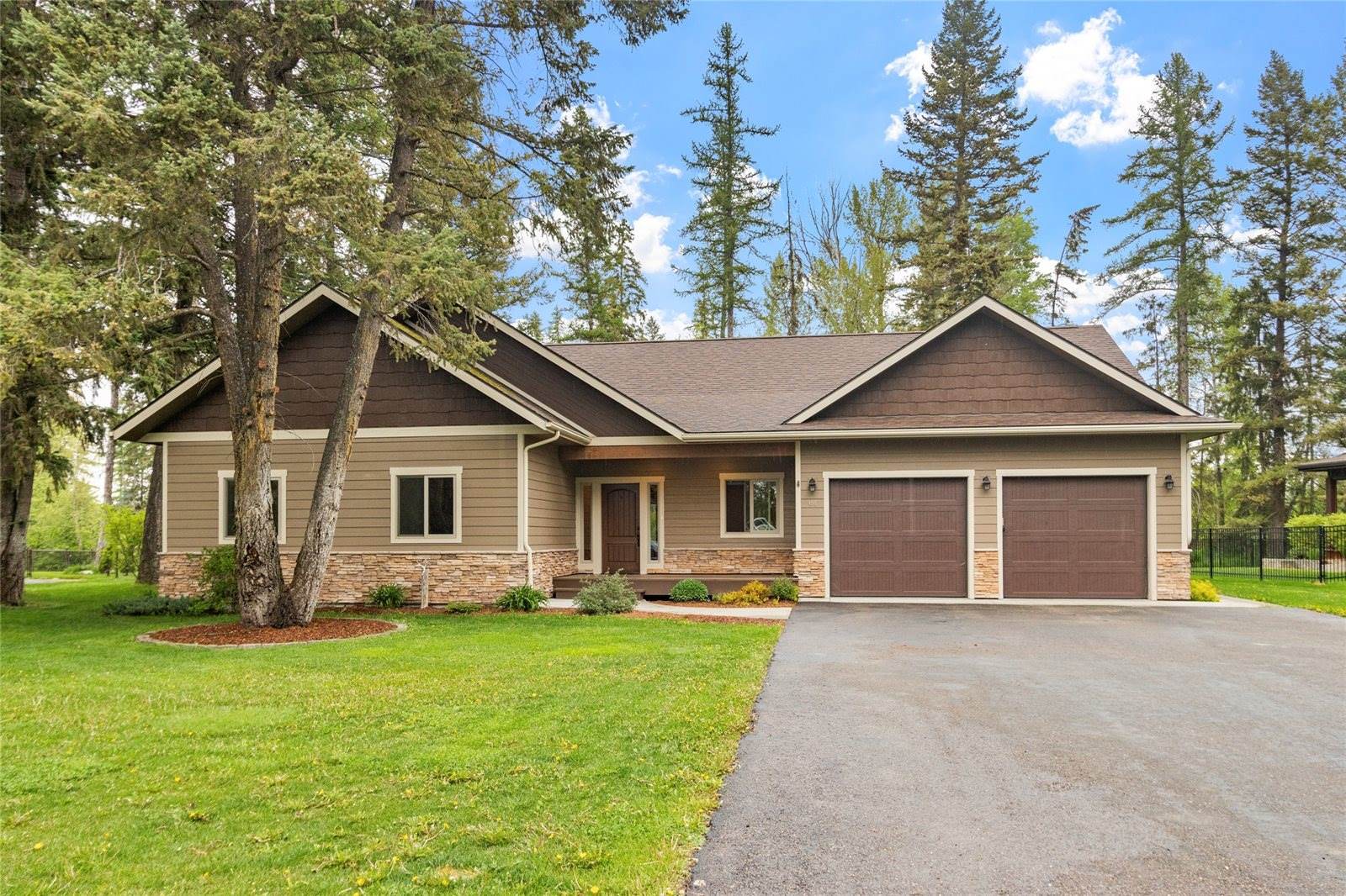 496 Soaring Pines Trail, Kalispell, MT 59901