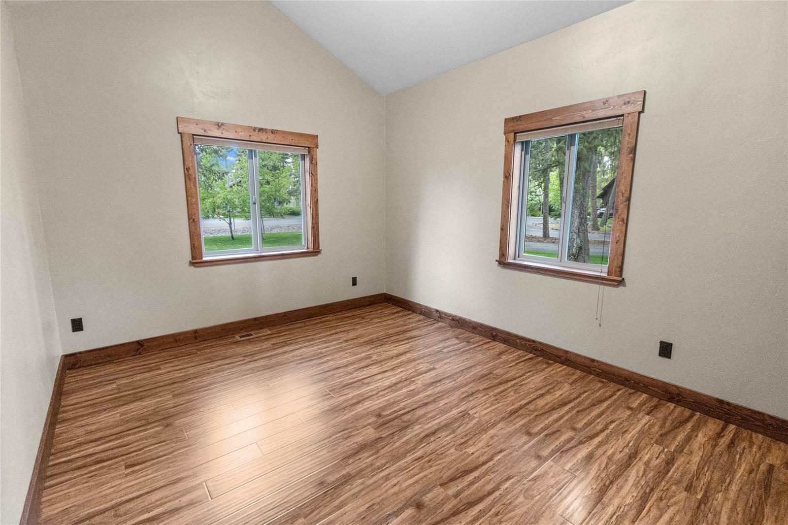 496 Soaring Pines Trail, Kalispell, MT 59901