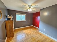 349 Belmont Drive, Bristol, TN 37620