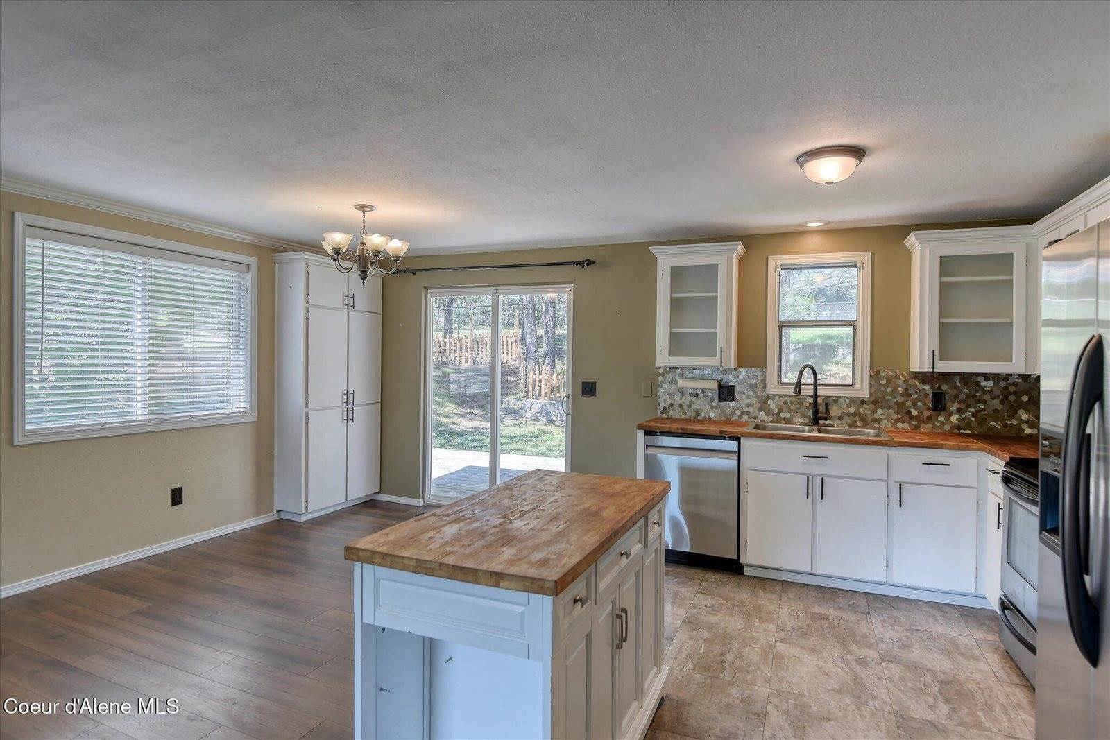 1911 East Sundance Dr, Post Falls, ID 83854