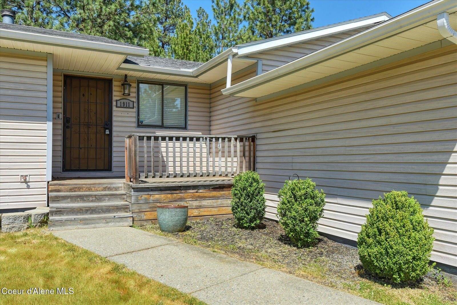 1911 East Sundance Dr, Post Falls, ID 83854