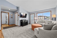 632 19th Ave SE, Minot, ND 58701