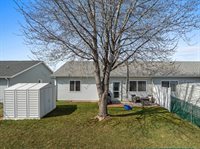 632 19th Ave SE, Minot, ND 58701