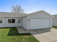 632 19th Ave SE, Minot, ND 58701