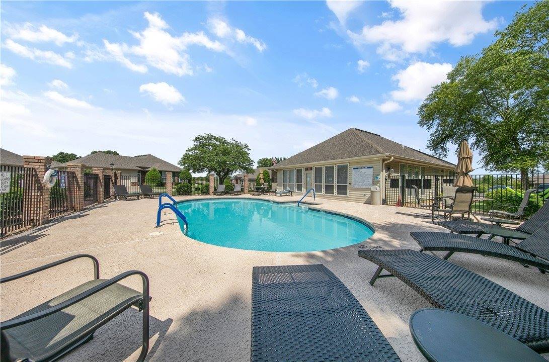 23 Parkridge Drive, Bella Vista, AR 72715