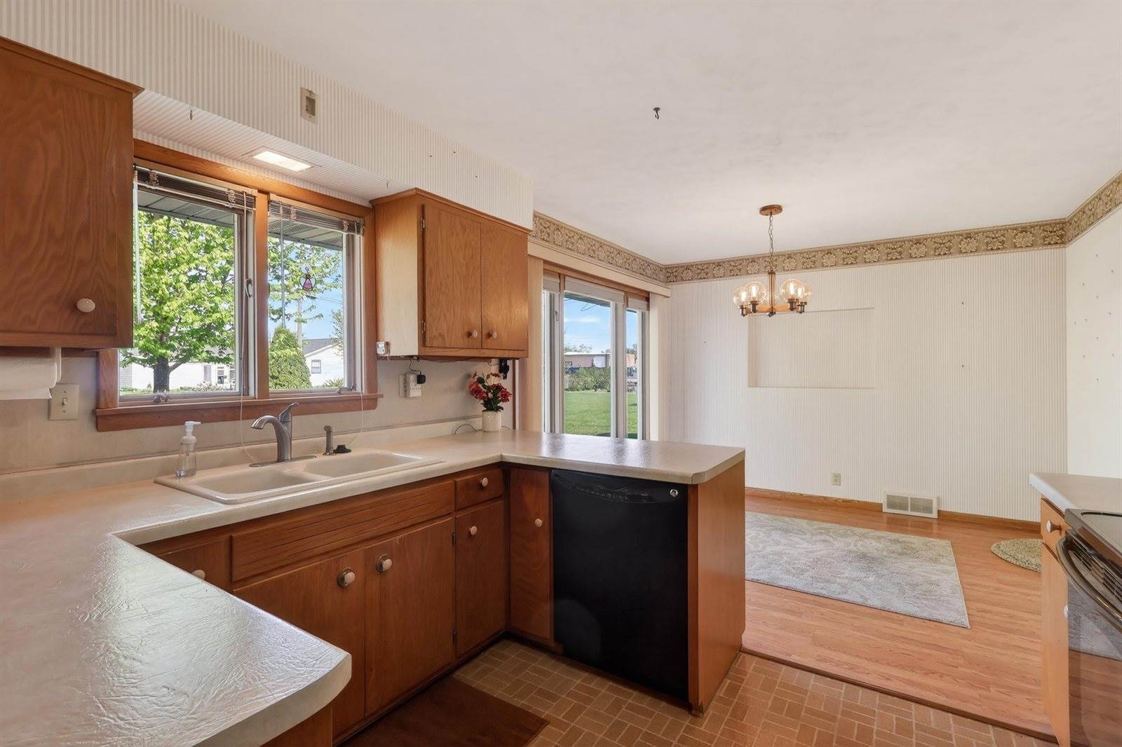 330 S 18th Street, Wisconsin Rapids, WI 54494