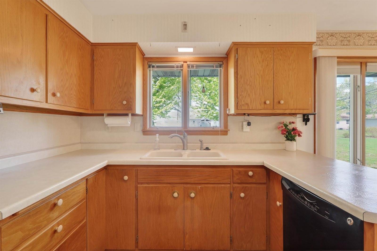 330 S 18th Street, Wisconsin Rapids, WI 54494