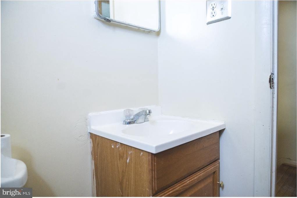 6021 Chestnut Street, Philadelphia, PA 19139