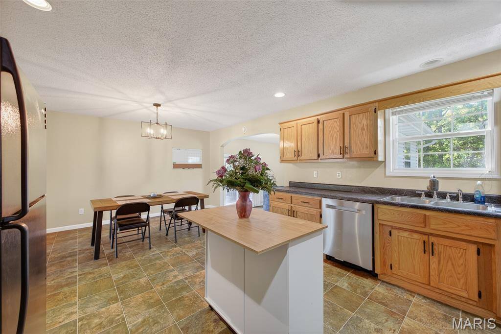 19835 Stamper Lane, Waynesville, MO 65583