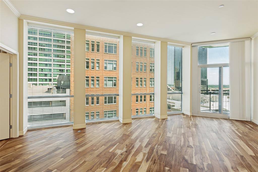 500 Throckmorton Street, Fort Worth, TX 76102
